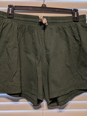 Province of Canada green shorts xxl